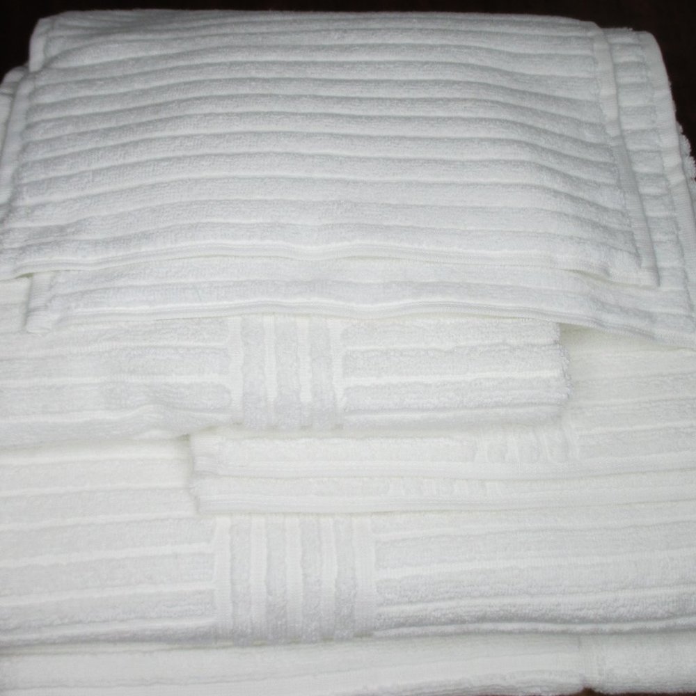 FRETTE SUITE TOWEL SET 100% COTTON NWT